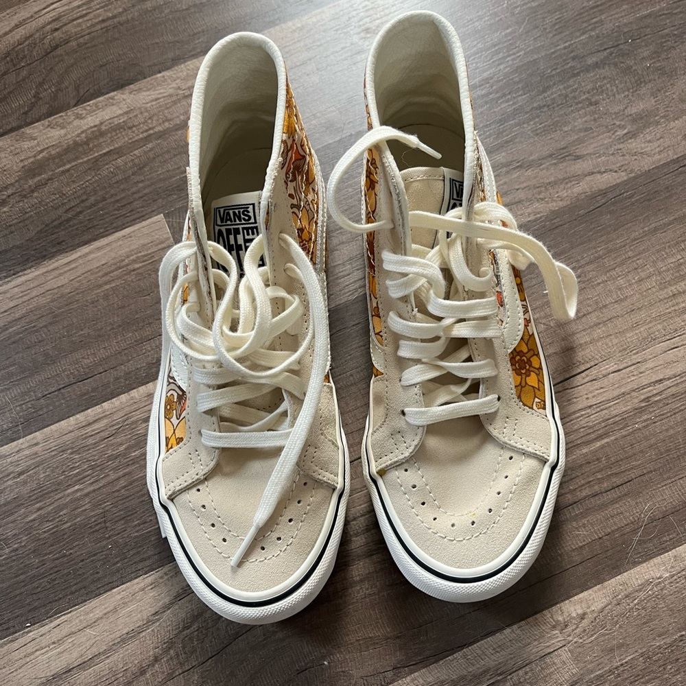 Trippy floral vans